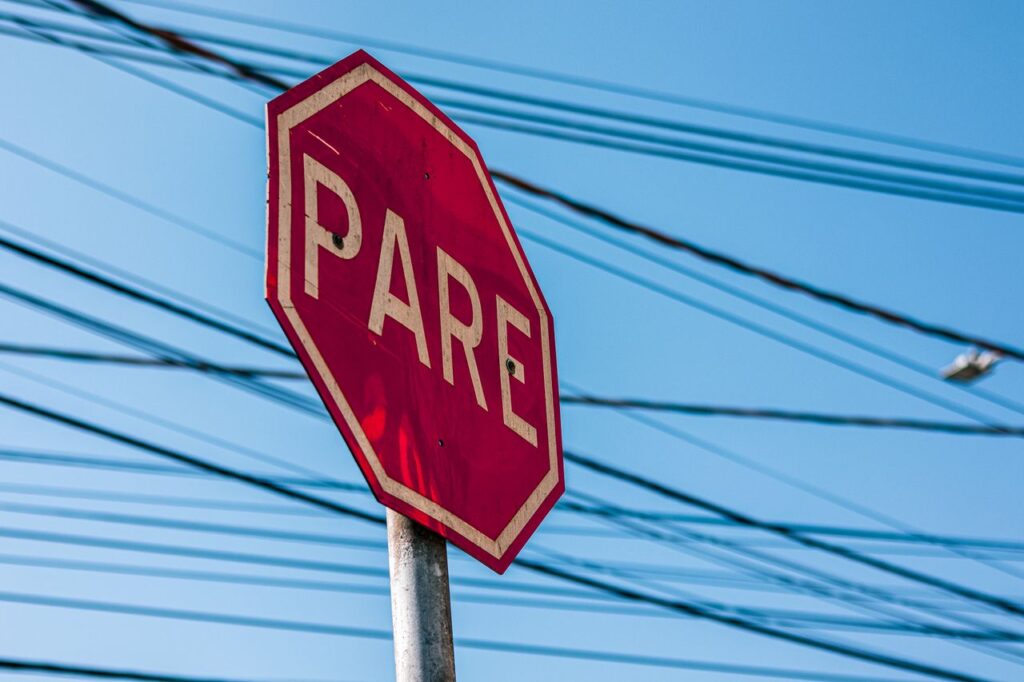señal de transito pare